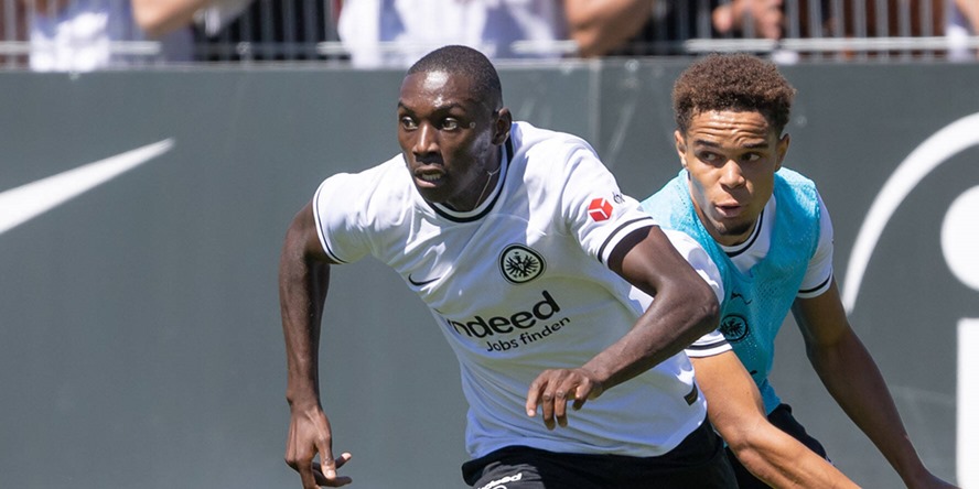 Testspiele am Samstag I: Schützenfeste bei Frankfurt und Schalke – Wolfsburg mit einem Punkt im Doppeltest!